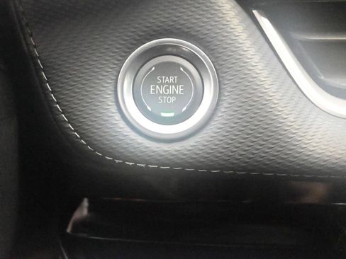 Used 2025 Chevrolet Equinox LT image 39