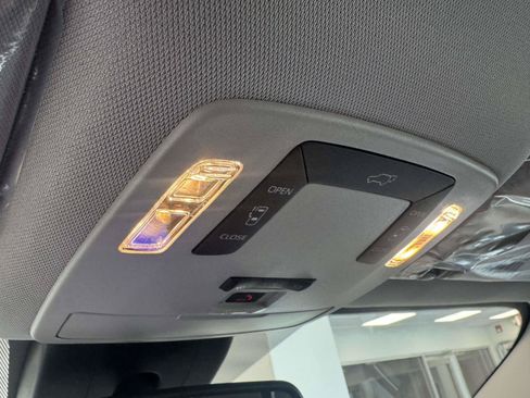 Used 2026 Toyota Sienna LE FWD image 30