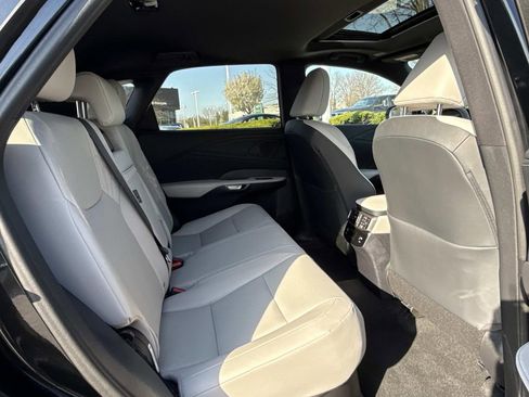 Used 2024 Lexus RX 350 Premium w/ Accessory Package (Z1) image 22