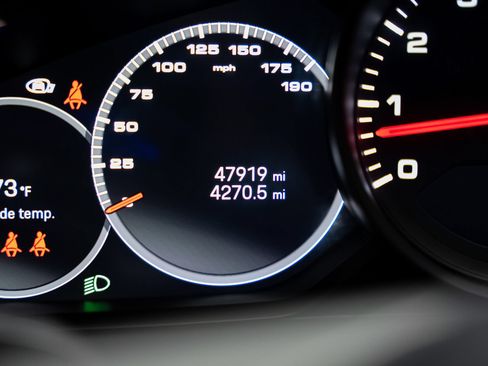 Used 2023 Porsche Panamera 4 AWD/4WD image 46