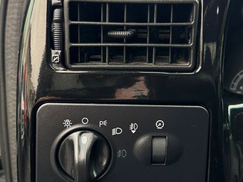 Used 2004 Ford F350 Harley-Davidson image 16