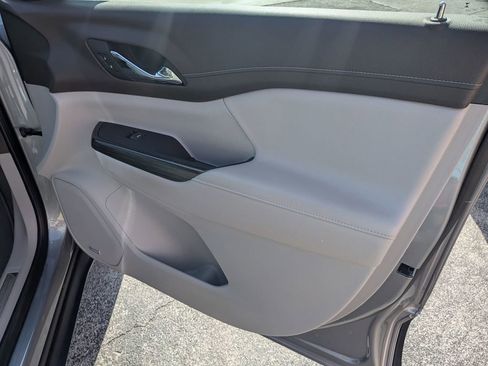 Certified 2023 GMC Acadia SLT w/ Technology Package image 27