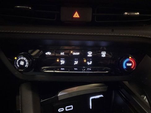 Used 2021 Buick Envision Preferred image 18