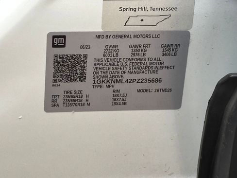 Used 2023 GMC Acadia SLT FWD image 10
