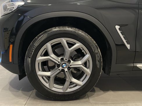 Used 2025 BMW X4 xDrive30i AWD/4WD image 7