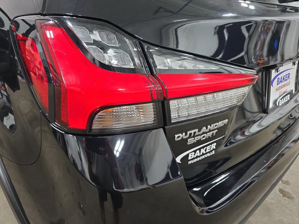 Used 2025 Mitsubishi Outlander Sport ES AWD/4WD image 33