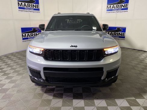 Used 2024 Jeep Grand Cherokee L Limited w/ Black Appearance Package RWD image 15