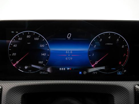 Used 2025 Mercedes-Benz CLA 250 w/ AMG Night Package image 23