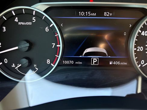Used 2024 Nissan Sentra SR FWD image 9