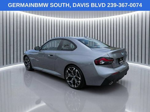 Used 2025 BMW 230i Coupe w/ Premium Package RWD image 7