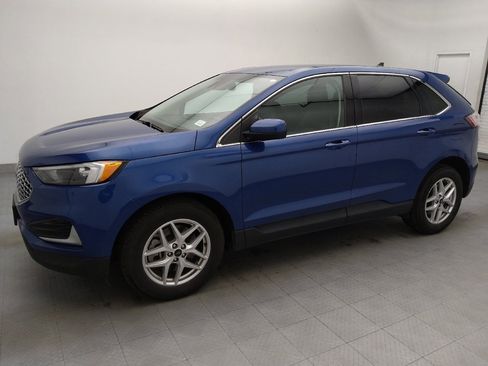 Used 2023 Ford Edge SEL image 2