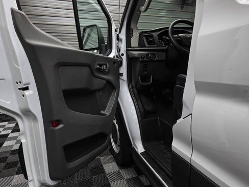 Used 2024 Ford Transit 250 148 Medium Roof RWD image 27