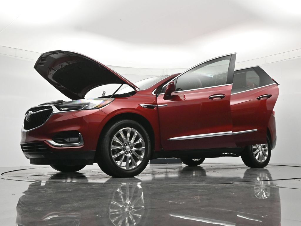 Certified 2018 Buick Enclave Essence FWD image 49