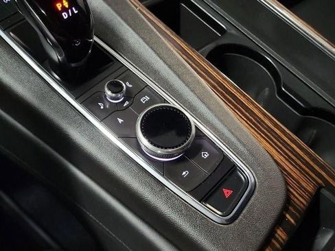 Certified 2024 Cadillac Escalade ESV Luxury image 26