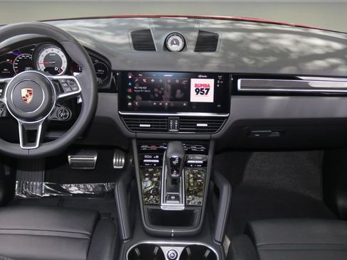 Used 2023 Porsche Cayenne GTS AWD/4WD image 13