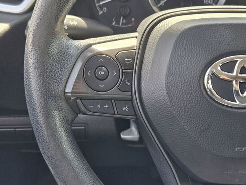 Used 2020 Toyota Corolla LE FWD image 25