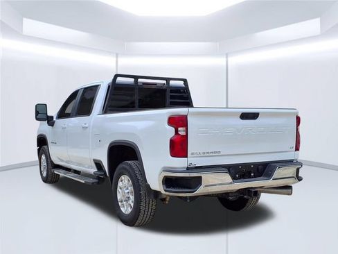 Used 2025 Chevrolet Silverado 2500 LT AWD/4WD image 9