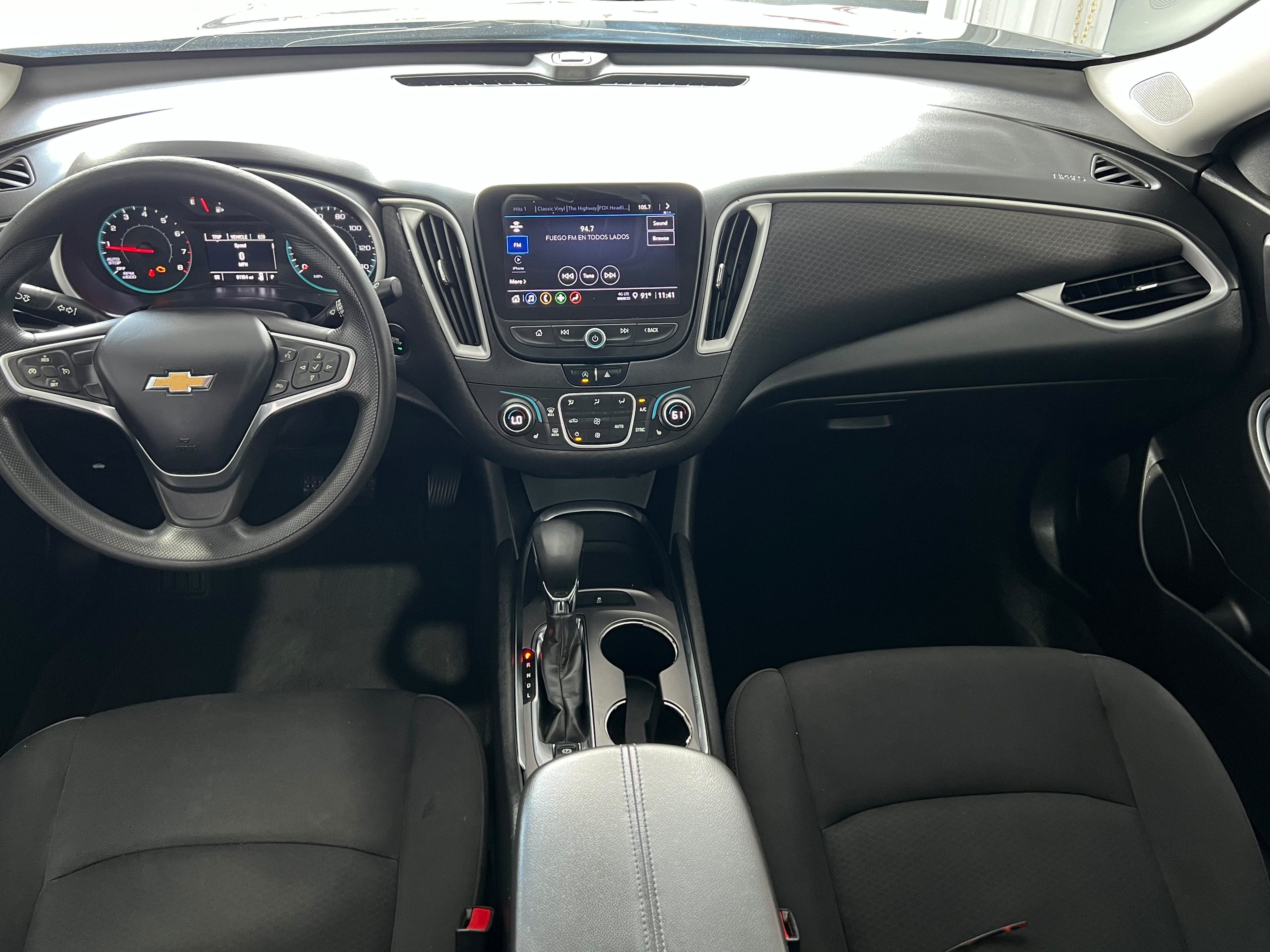 Used 2022 Chevrolet Malibu LT FWD image 16