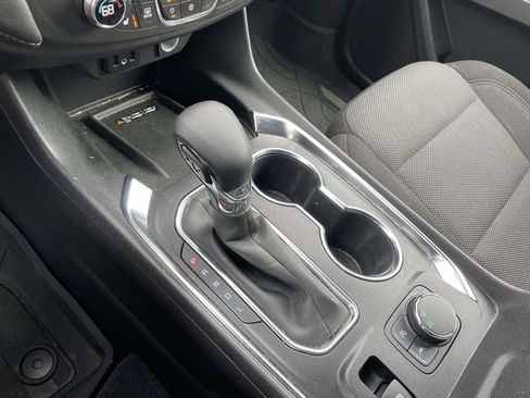 Used 2023 Chevrolet Traverse LT image 43