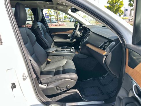Certified 2023 Volvo XC90 T8 Plus image 25