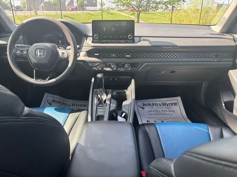 Used 2024 Honda Accord EX image 9