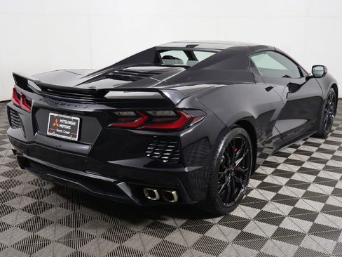Used 2024 Chevrolet Corvette Stingray Convertible w/ Z51 Performance Package RWD image 12