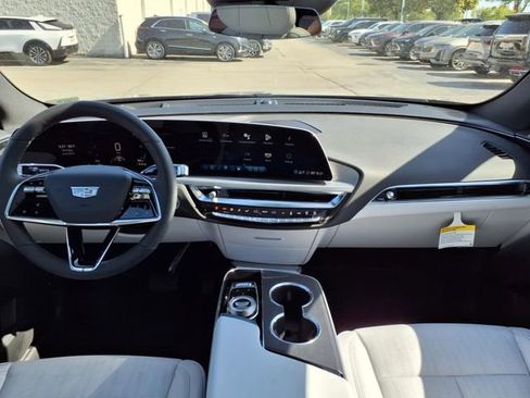 New 2025 Cadillac Lyriq Sport image 18