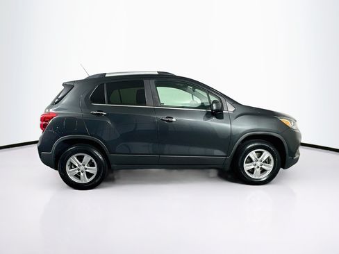 Used 2018 Chevrolet Trax LT w/ LT Convenience Package AWD/4WD image 10