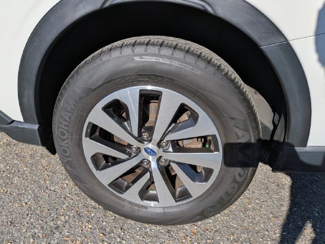 Used 2020 Subaru Outback Premium w/ Popular Package #1 AWD/4WD image 12