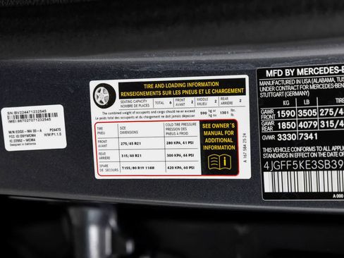 Used 2025 Mercedes-Benz GLS 450 4MATIC image 36