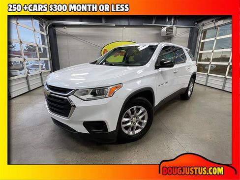 Used 2018 Chevrolet Traverse LS image 1