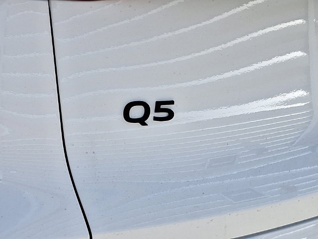 Used 2025 Audi Q5 Premium w/ Convenience Package AWD/4WD image 20