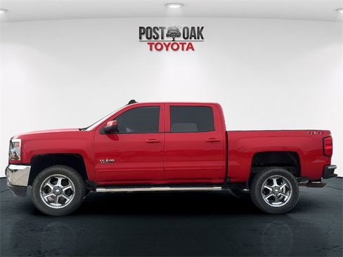 Used 2018 Chevrolet Silverado 1500 LT w/ Texas Edition image 4