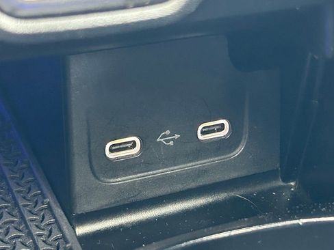 Used 2025 Mercedes-Benz C 300 C 300 image 24