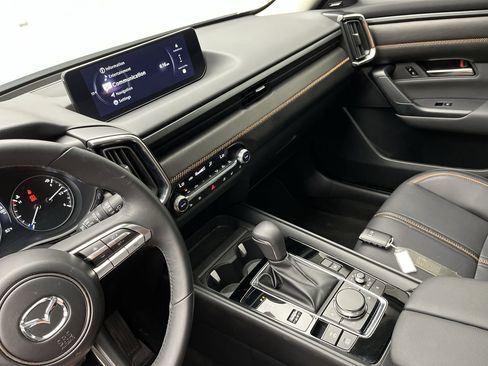 Certified 2025 MAZDA CX-50 2.5 Hybrid w/ Premium Plus Pkg image 17