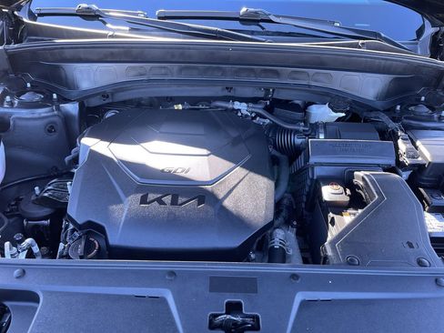 Certified 2023 Kia Telluride S w/ S Sunroof Package image 15