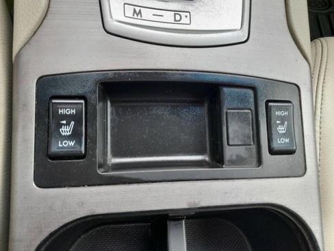 Used 2014 Subaru Outback 2.5i Limited w/ Moonroof Package image 18