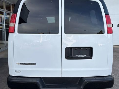 Used 2017 Chevrolet Express 2500 LS image 15
