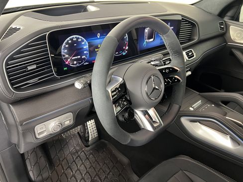 Certified 2025 Mercedes-Benz GLE 63 AMG S image 17