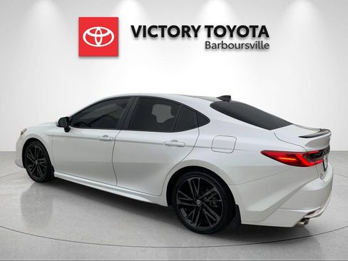 Used 2025 Toyota Camry XSE FWD image 3