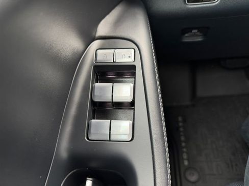 Used 2025 Lincoln Navigator Reserve w/ Jet Appearance Package image 17