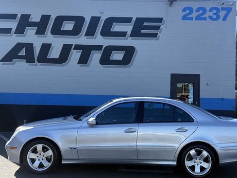 Used 2003 Mercedes-Benz E 320 Sedan image 24