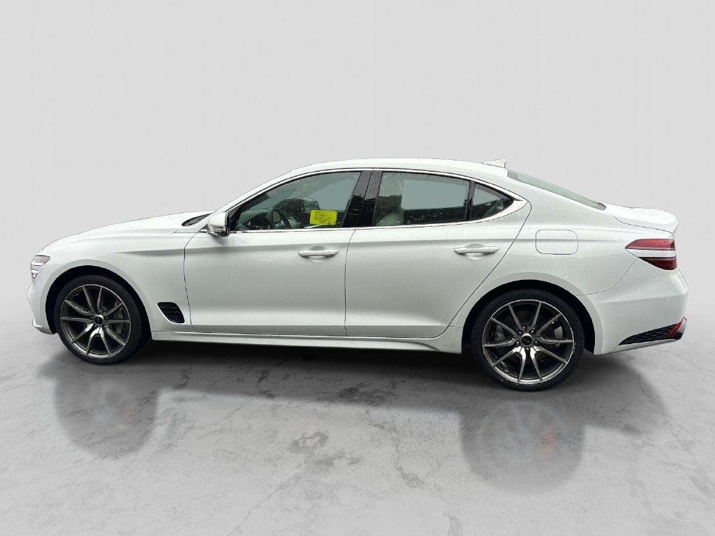 Used 2025 Genesis G70 2.5T AWD/4WD image 2
