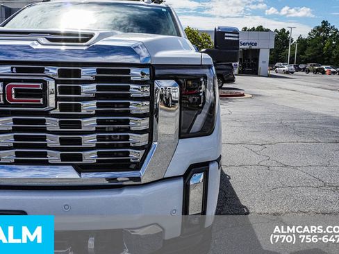 Used 2024 GMC Sierra 2500 Denali w/ Denali Reserve Package image 18