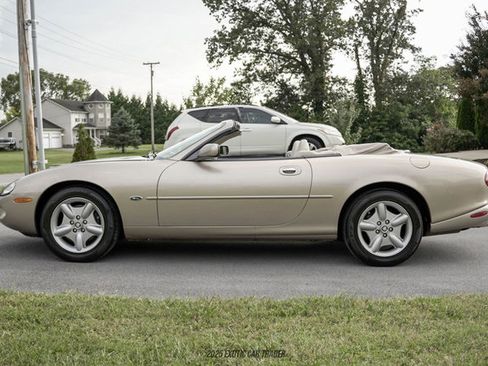 Used 1999 Jaguar XK8 Convertible image 3