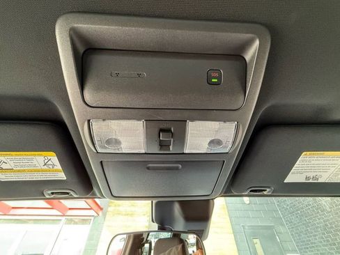 Used 2024 Nissan Frontier PRO-4X w/ Off-Road Protection Package image 34