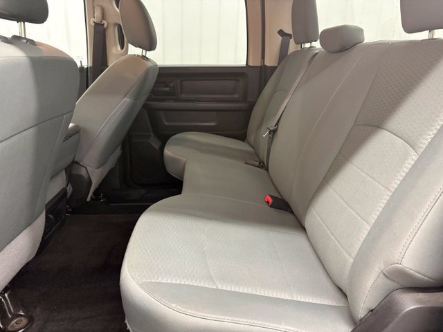 Used 2017 RAM 1500 Express AWD/4WD image 9