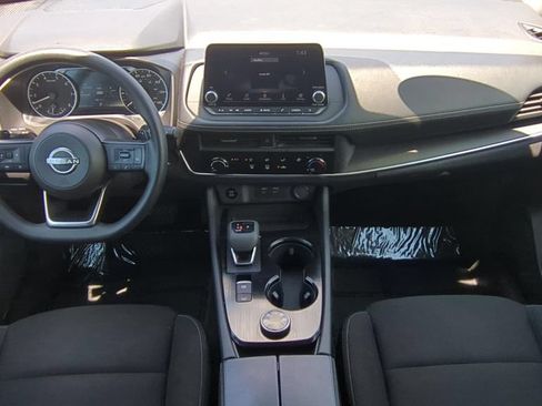 Used 2024 Nissan Rogue S AWD/4WD image 12