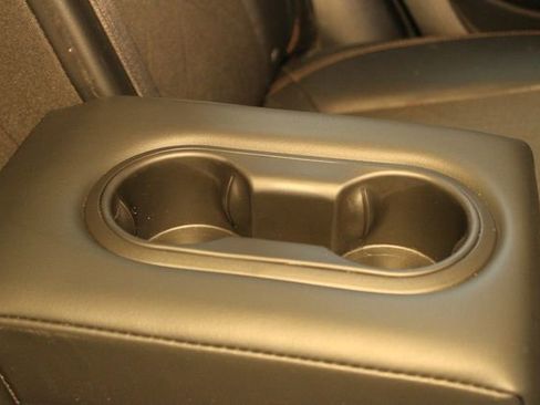 Used 2019 Chevrolet Trax LT w/ LT Convenience Package image 14