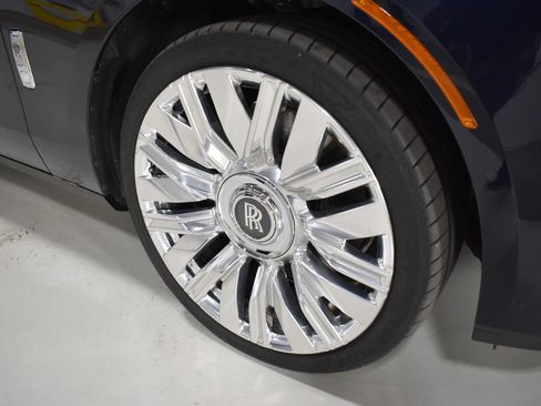 Certified 2025 Rolls-Royce Ghost AWD/4WD image 11